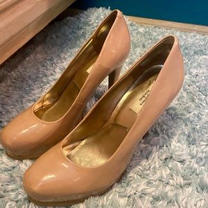 Simply Vera.  Vera Wang Nude Heels